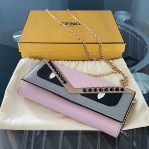 Dust bag and box included.